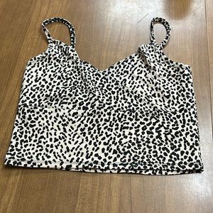 Never worn cheetah cropped tank